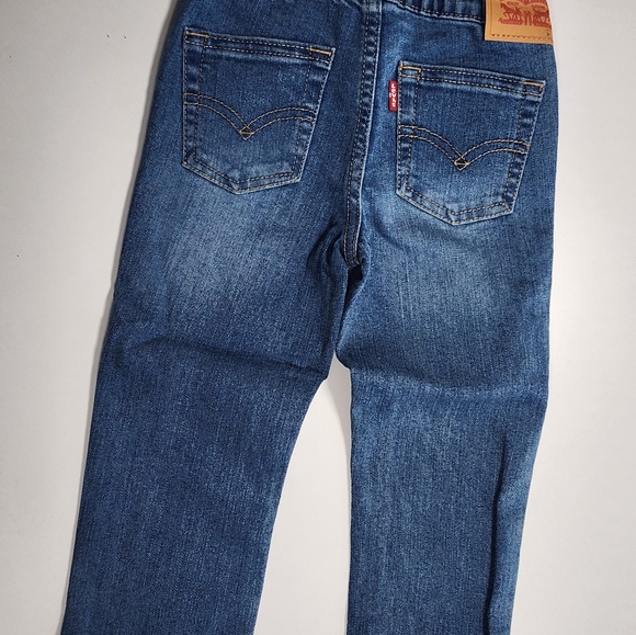 Levi's - Picture 3 of 7